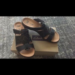 Clark Leather Leisa Higley Black Sandals